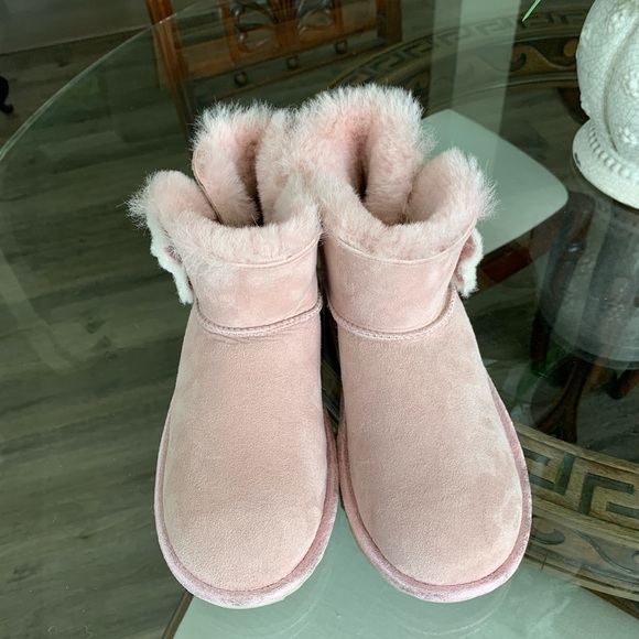UGG Other - 💗💗UGG BUTTON STAR SUEDE PINK CRYSTAL BOOTS! 💗💗